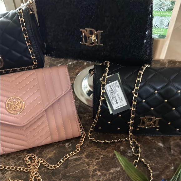 All NWT 4 bag BADGLEY MISCHKA BAG Elegant Black and Pink Quilted Chain Bags - Picture 3 of 9